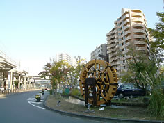 新座駅前